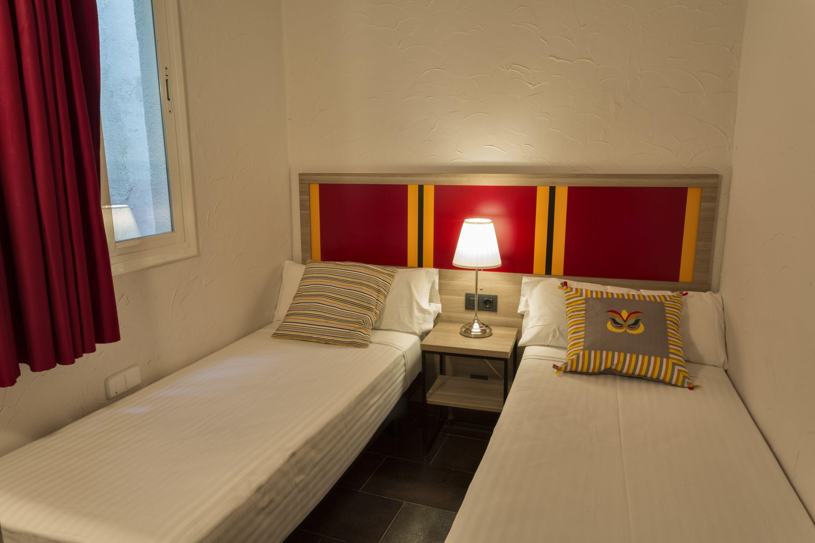 Apartaments Ciutat Vella — Photos 1